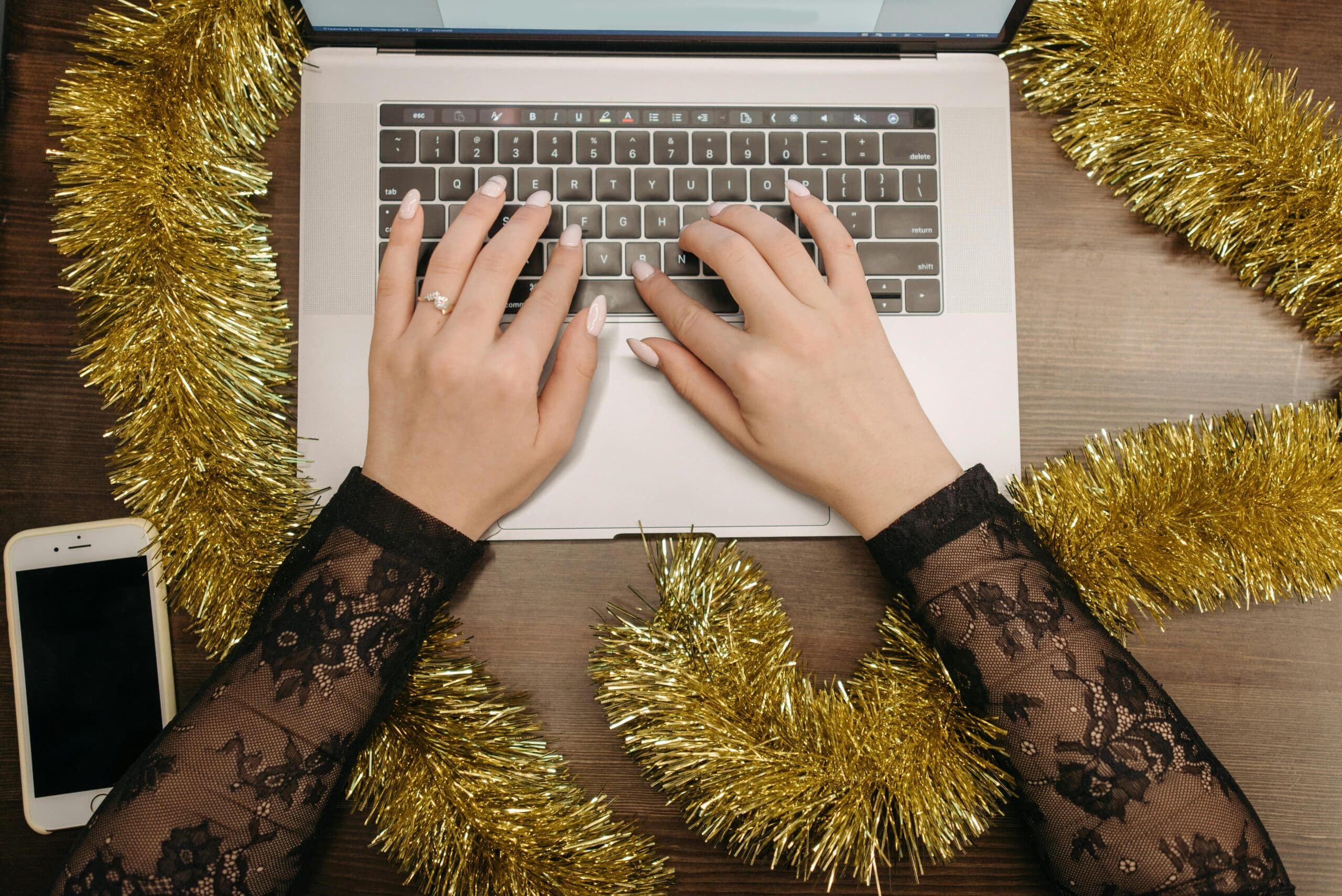 Kicking Off the Week with Online Notarization: Efficiency at Your Fingertips